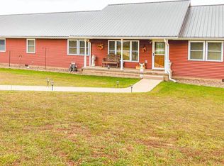 358 McCracken Ln, East Bernstadt, KY 40729