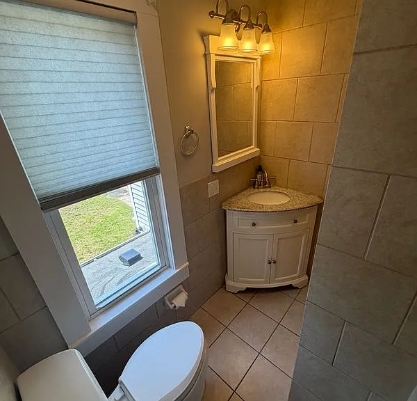 210 N Cherry St #2 — Photo 5