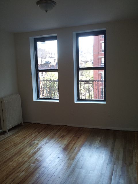 2nd image of 200 W 80th St APT 5S
