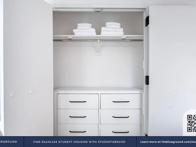 101 E 10th St #4D — Photo 16