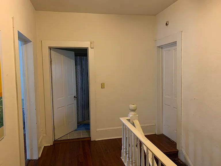 238 SW 2nd Pl #B — Photo 6