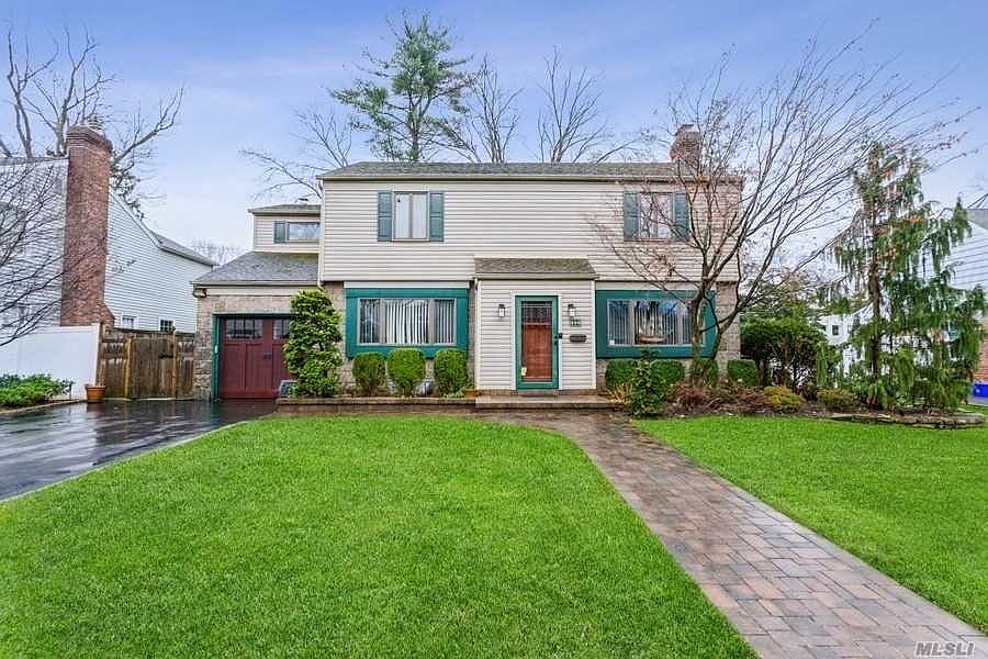 1st image of 500 Rose Ln