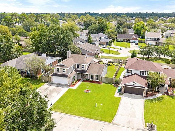 4th image of 112 Honeywood Dr