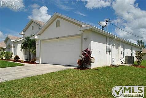 4th image of 3829 SW 20th Pl