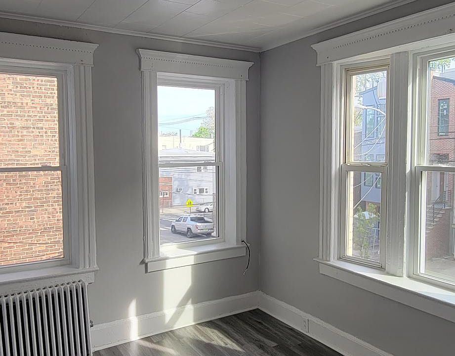 2nd image of 97 Bleecker St #15
