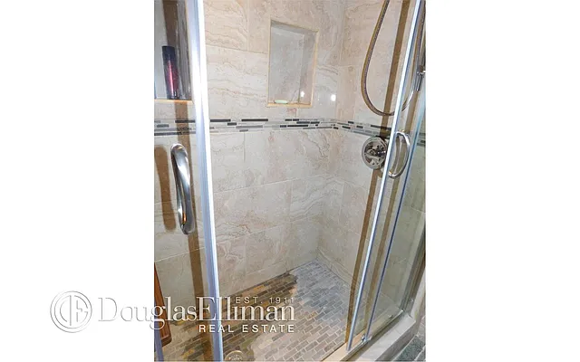 Rented by Douglas Elliman | media 20