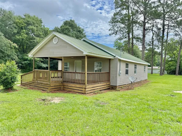 200 N Pleasant St, Geneva, AL 36340