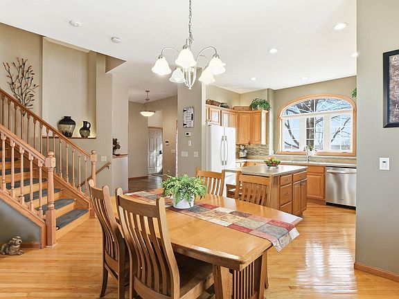 3rd image of 4107 Martin Ln