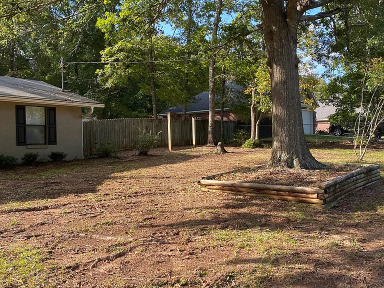 1610 Hanson St — Photo 25