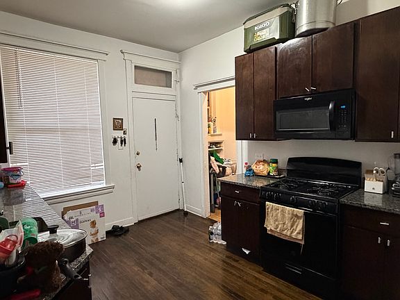 3rd image of 5118 N Lincoln Ave #1R