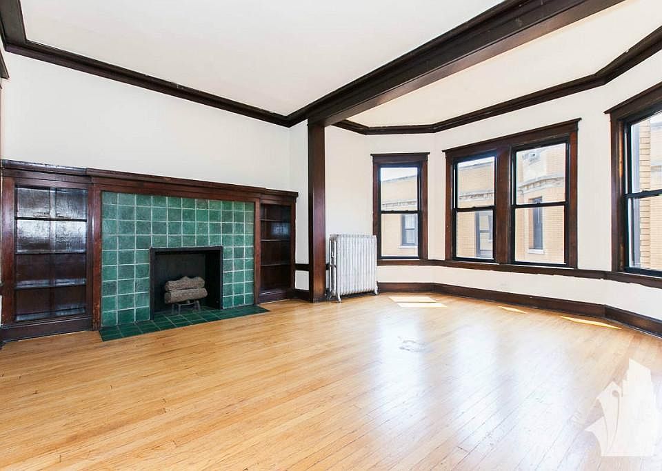 1st image of 2418 N Sawyer Ave APT 3N