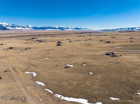 77 Badger Rd, Ennis, MT 59729