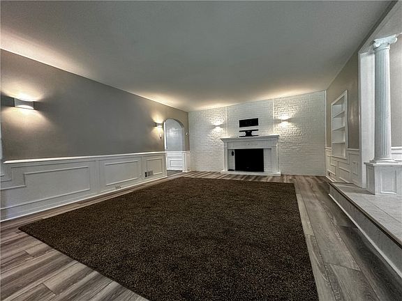 4th image of 2607 N Mercer St