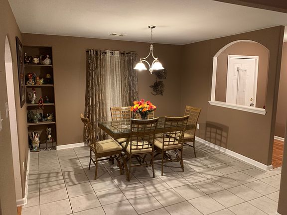5th image of 2920 Nottingham Ln