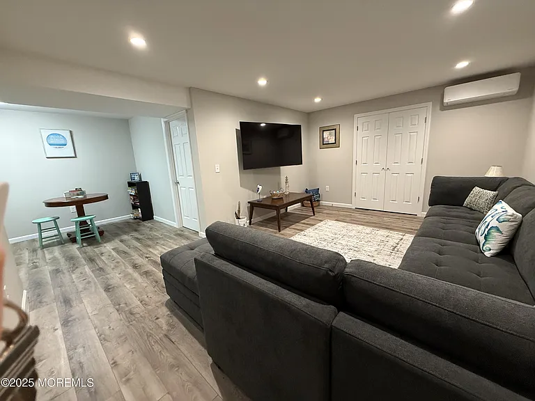 1402 C St — Photo 24