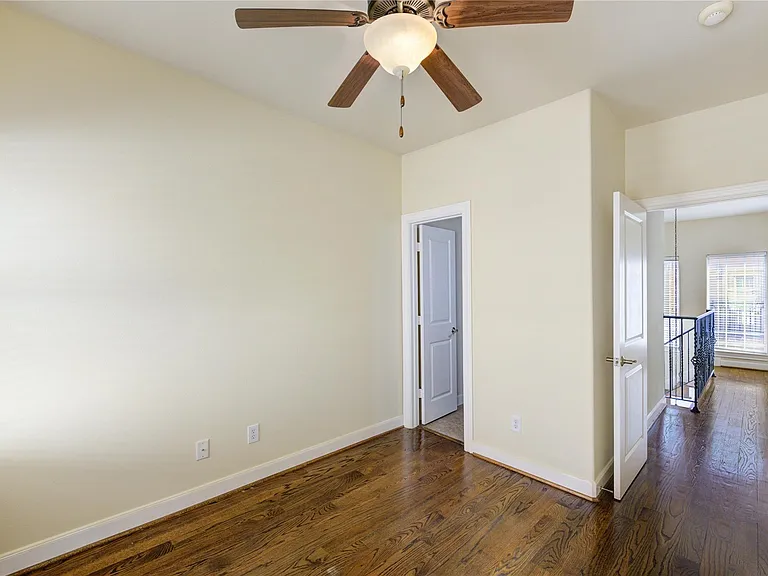 5813 Washington Ave #B — Photo 32