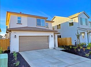 3021 N Sowell St, Visalia, CA 93291