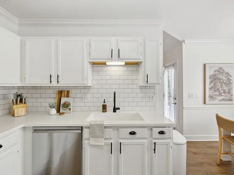 304 Crooked Oak Ct — Photo 9