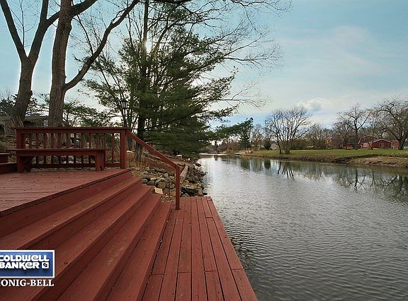 4th image of 3251 N Lakeside Dr