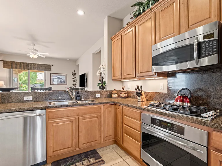 81673 Avenida Alturas — Photo 11