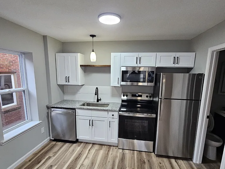 5 Park Ln #1 — Photo 16