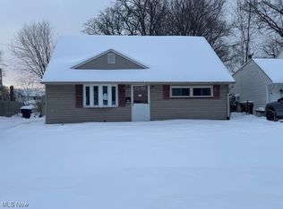 1525 Denison Dr NW, Warren, OH 44485