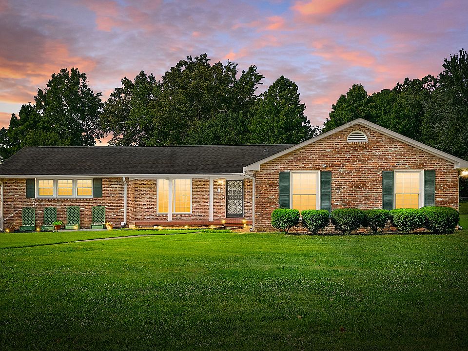 1st image of 2154 N Meadow Dr