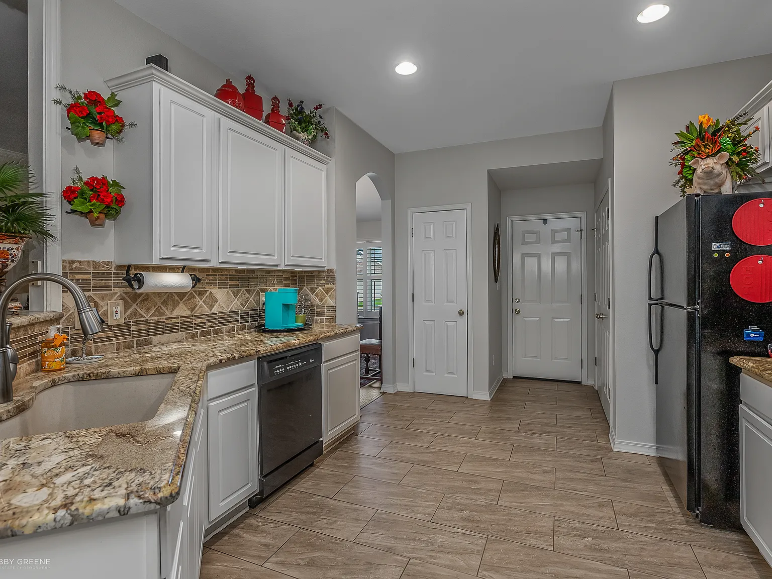 125 Promenade Ave — Photo 3