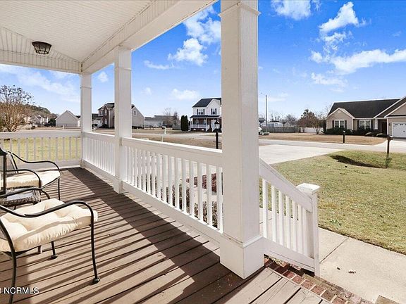 4th image of 204 Stillwater Creek Dr