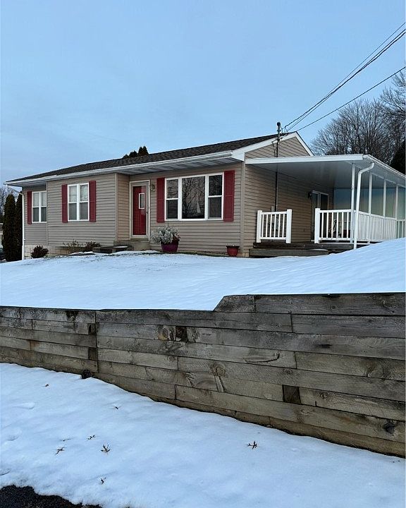 1st image of 129 W Christie Ave