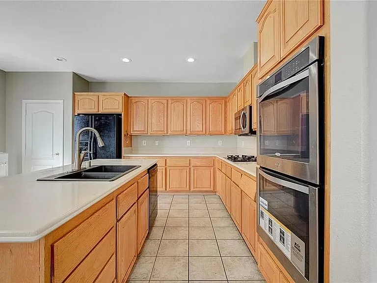 3067 Palace Gate Ct — Photo 16