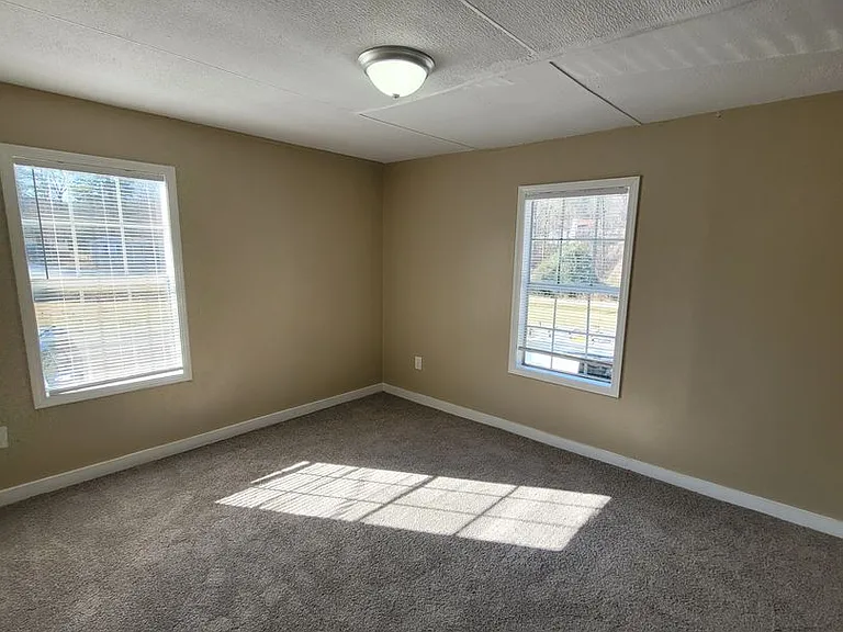 130 Nowhere Rd — Photo 12