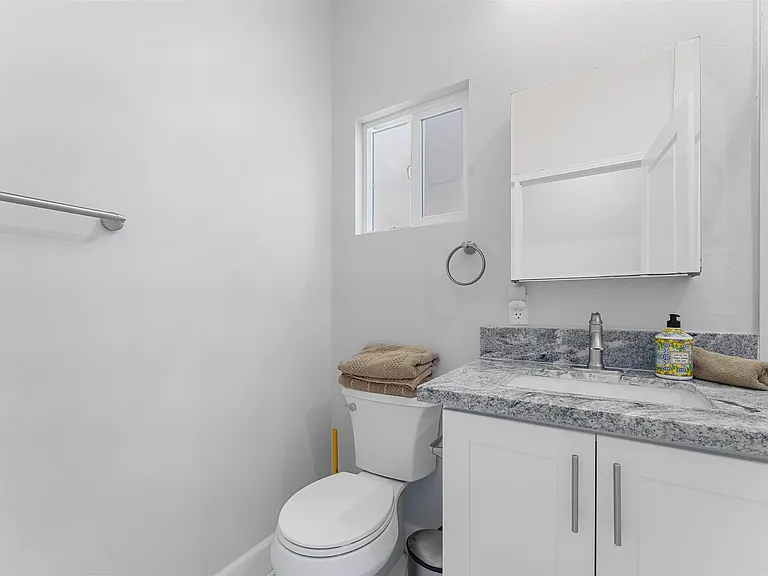 8605 Amy Ave — Photo 12
