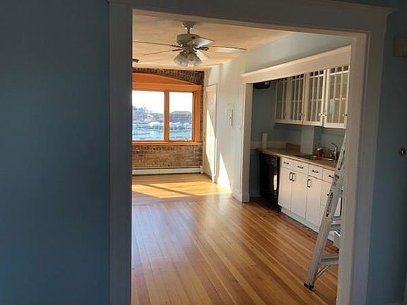 3rd image of 235 Washington Ave APT 5
