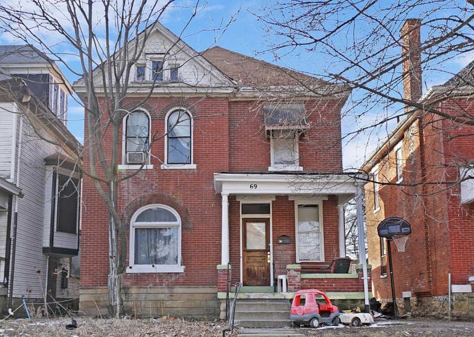 2nd image of 69 S Warren Ave