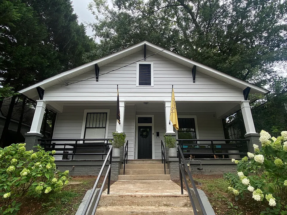 486 Calhoun St NW
