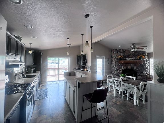 2nd image of 2815 W Gordon Creek Rd