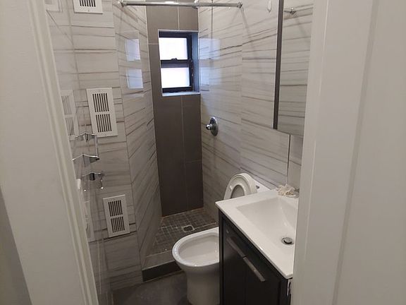 3rd image of 228 E 116th St #9AB