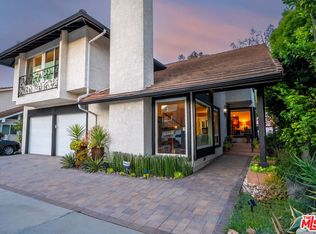2870 Angelo Dr, Los Angeles, CA 90077