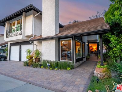 2870 Angelo Dr, Los Angeles, CA, 90077
