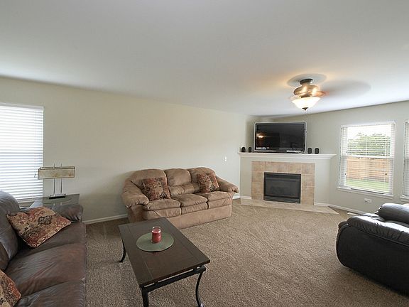 4th image of 515 E Campbell Dr