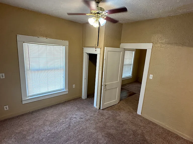 517 Sherman St — Photo 3
