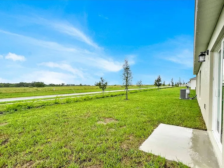 2398 McKinley Dr — Photo 22
