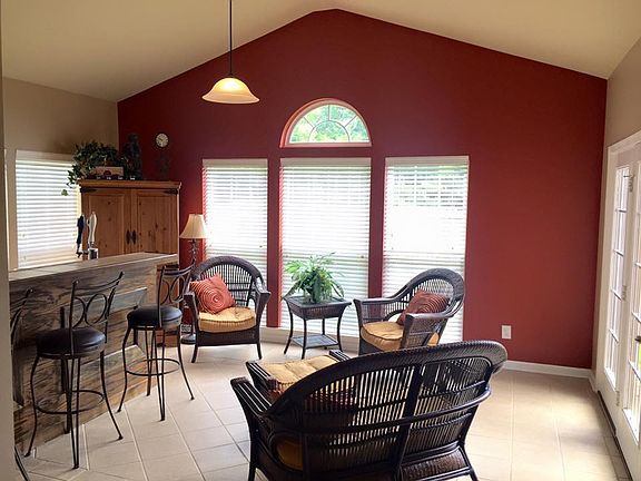 5th image of 2720 Water Ln