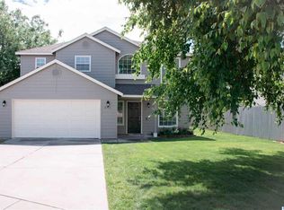 2711 S Huntington Ct, Kennewick, WA 99337