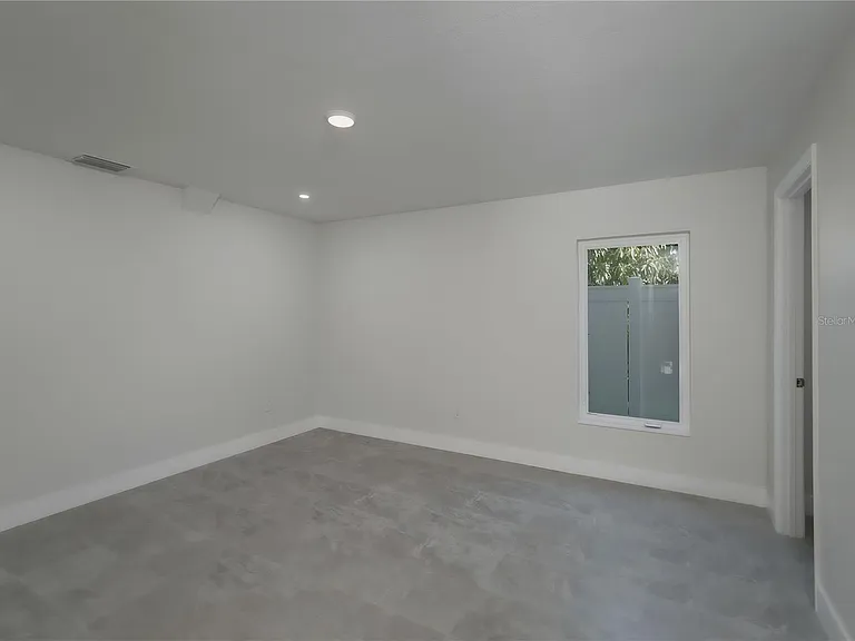 310 Hibiscus St #B — Photo 8