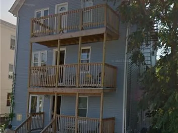 156 Lincoln Ave, Central Falls, RI 02863