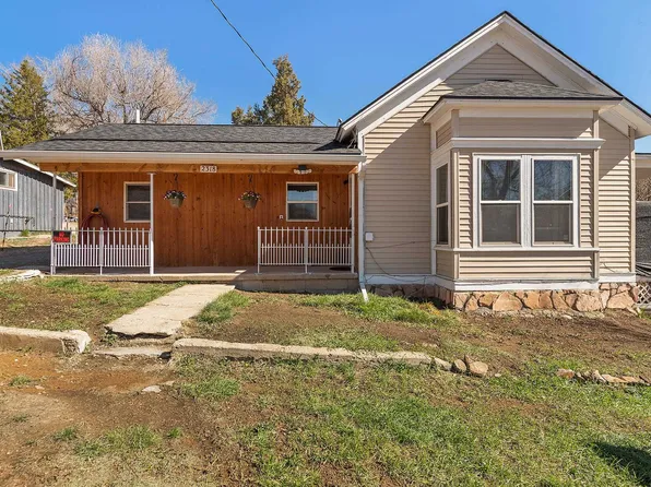 2318 Wilson Ave, Hot Springs, SD 57747
