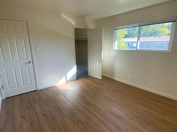 4th image of 148 Sierra Dr APT 15