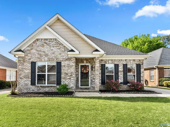 992 Tracey Ln, Decatur, AL 35601